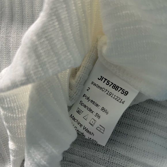 Shein Ribbed Crop Top - Picture 4 of 5